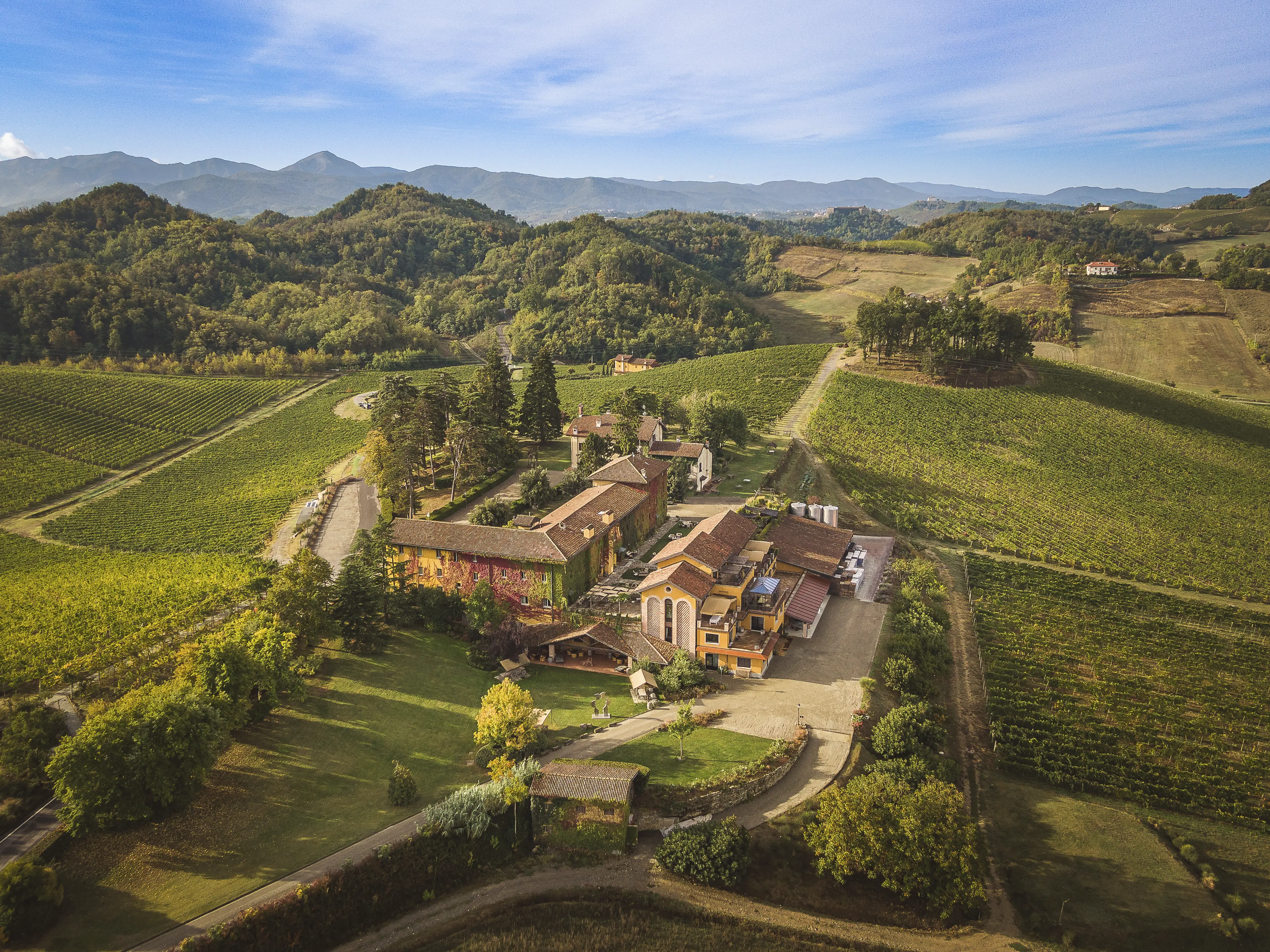 Weinberge in Italien, Piemont – Herkunft der Villa Sparina Weine